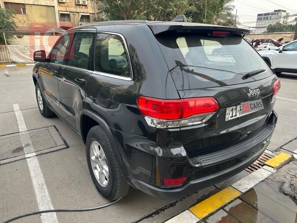 جیپ گراند شیرۆکی